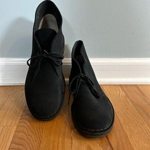 Black suede Clarks original desert boot size 7M